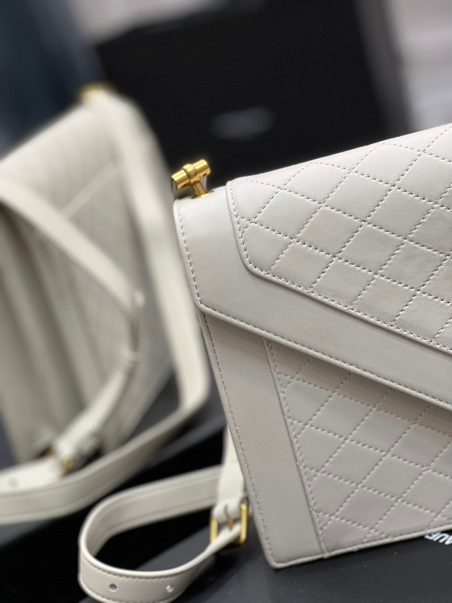 Top Quality Gaby Satchel Bag In White With Gold Toned Hardware For Women 10.2in/26cm YSl 6688631EL079207