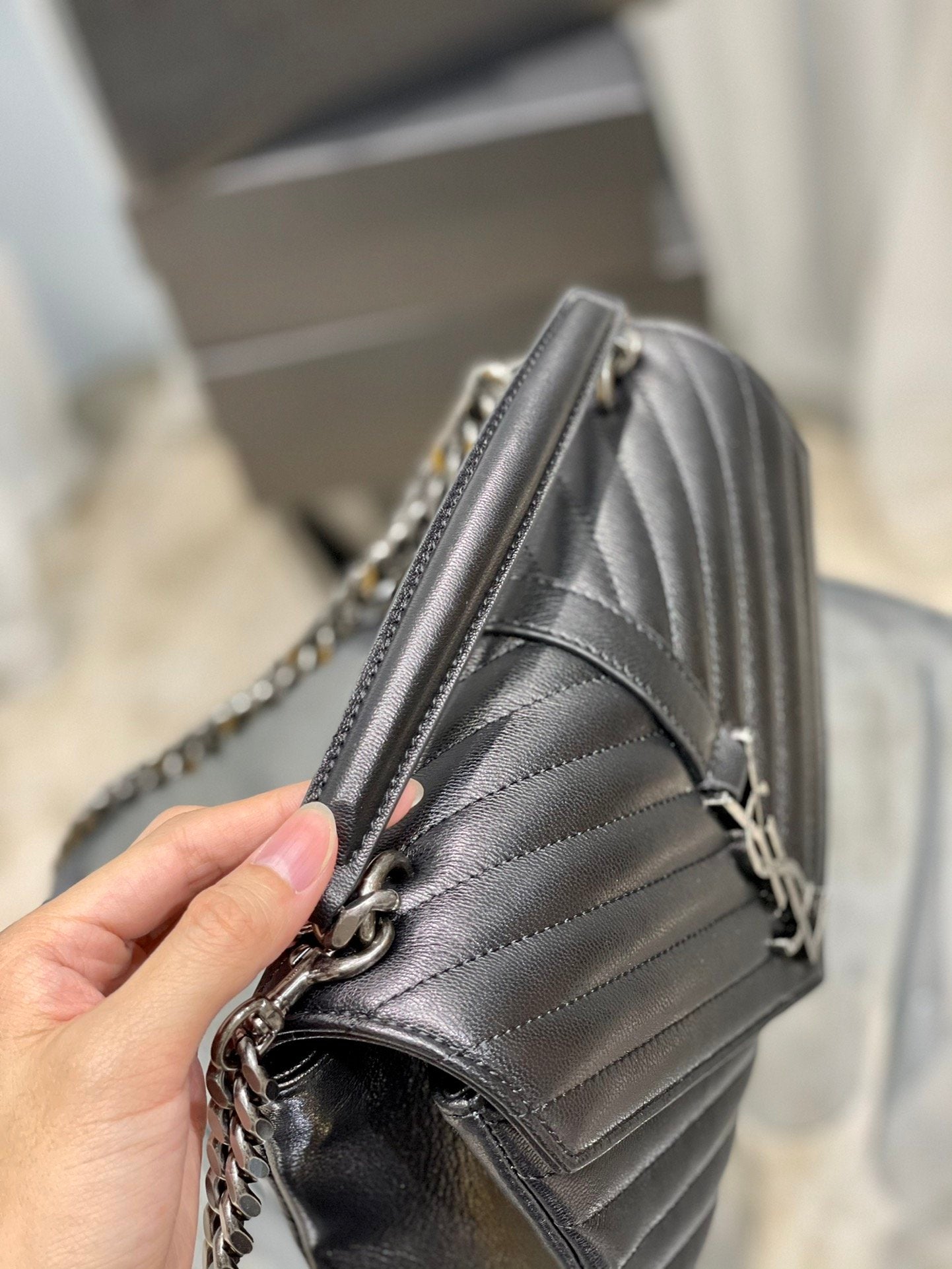 Top Quality College MeTop Qualityum Chain Bag Black Silver Toned Hardware For Women 9.4in/24cm YSL 600279BRM041000