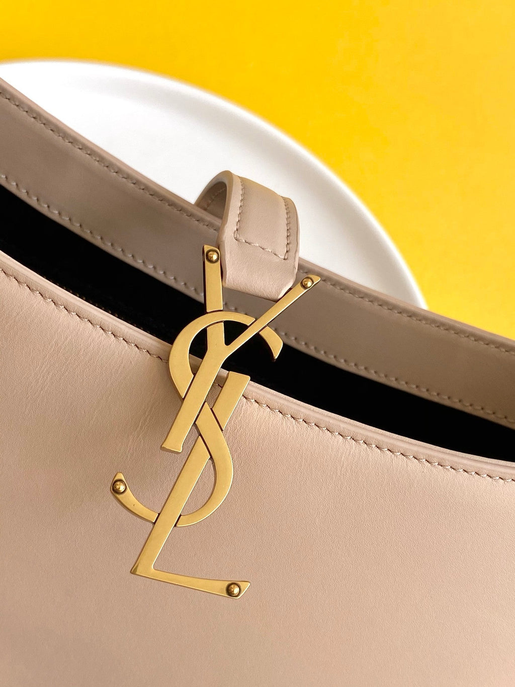 YSSL LE 5 Ã 7 Hobo Bag Light Ivoire For Women 9in/23cm YSL
