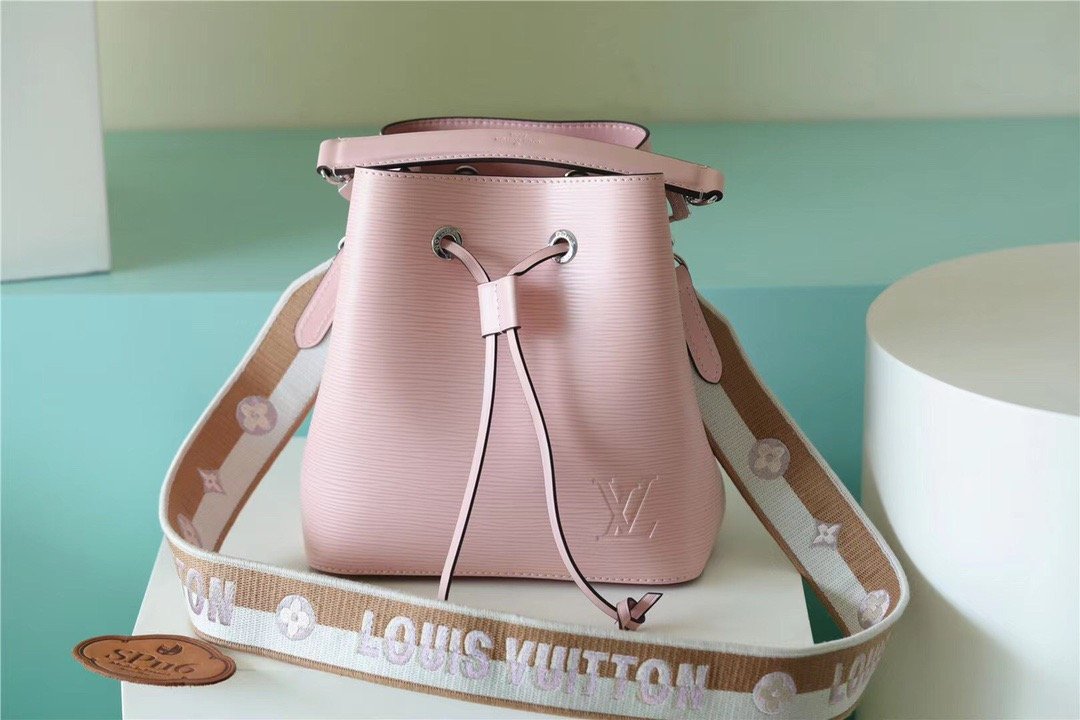 Louis Vuitton NeoNoe Burberry Epi Beige For Women,  Shoulder And Crossbody Bags 7.9in/20cm Louis Vuitton 