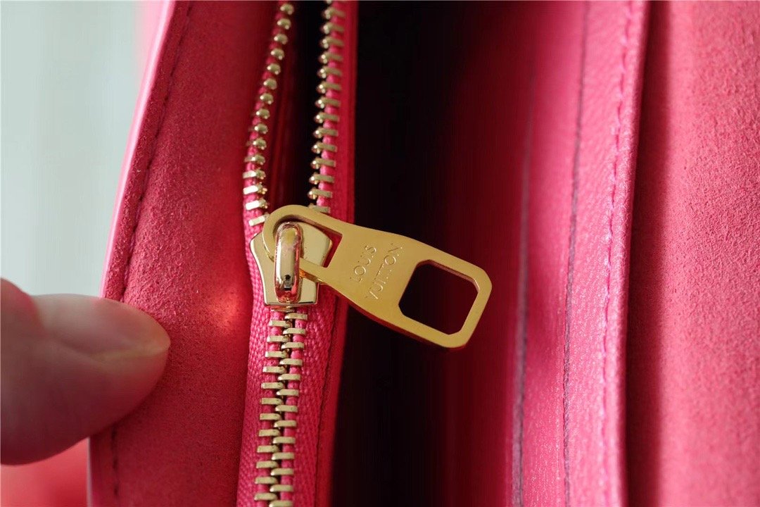 Louis Vuitton Mini Dauphine Monogram GlamIuo Pink For Women,  Shoulder And Crossbody Bags 18.5cm/7.3in Louis Vuitton M20747