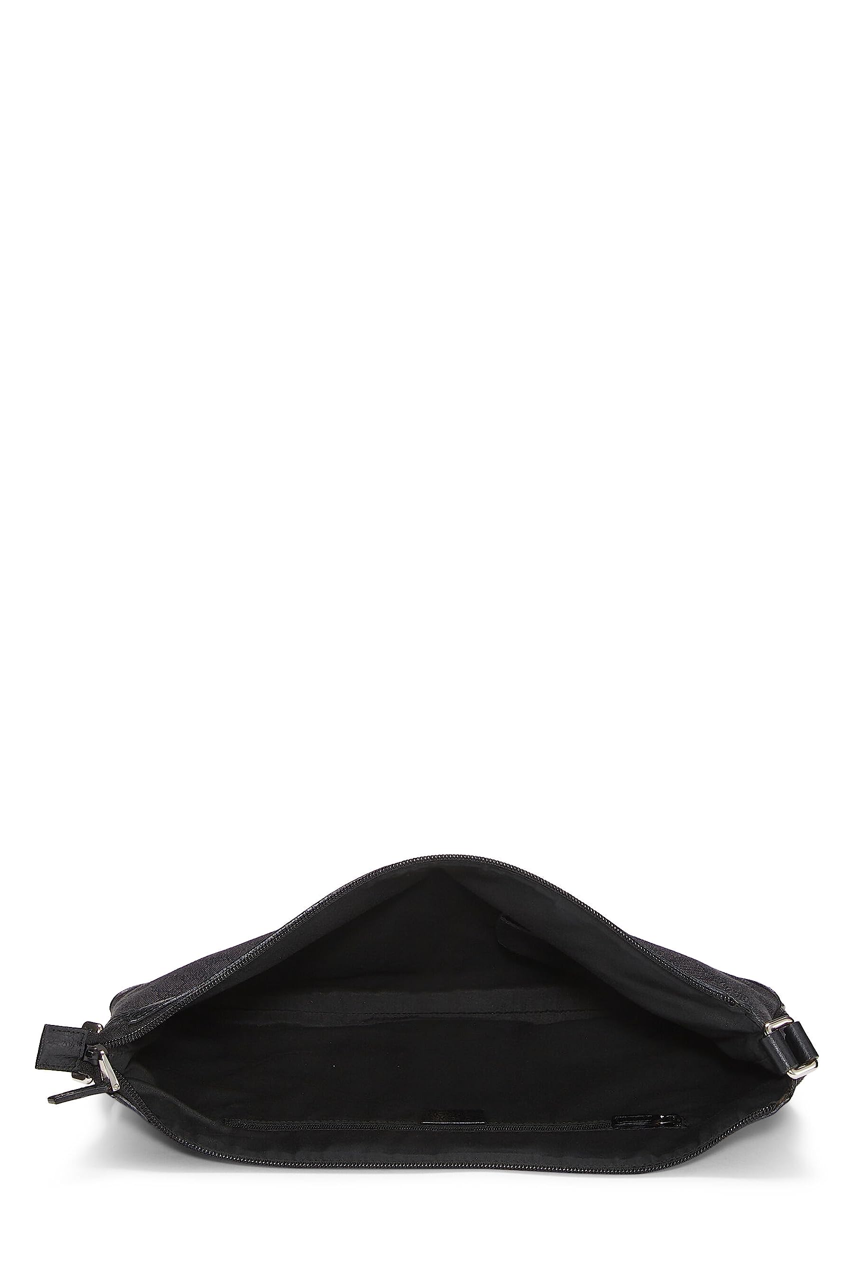 Gucci,  Green Gucci Canvas Round Crossbody Large, Green