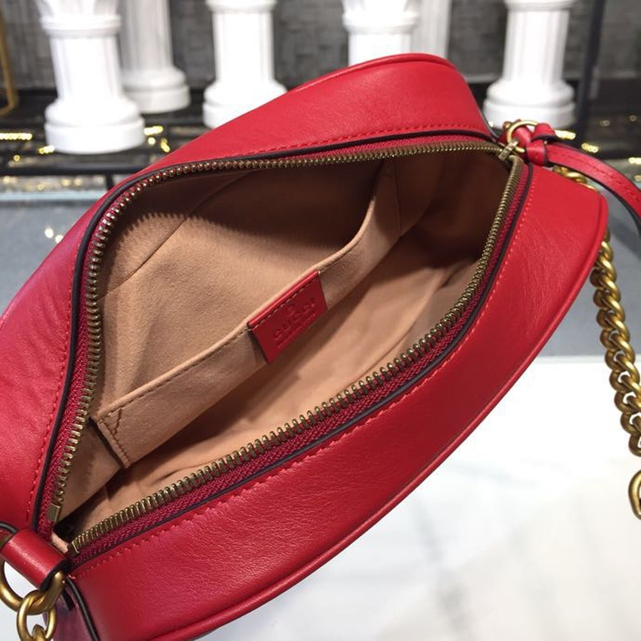 Gucci Marmont Small Matelassé Shoulder Bag Hibiscus Red Matelassé Chevron For Women 9.5in/24cm Gucci 447632 DTD1T 6433