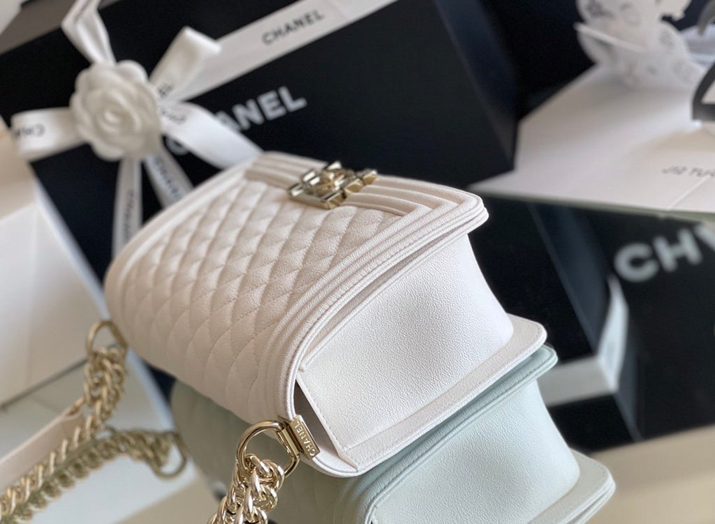 ChanelMeGLAMIum Classic GlamIap Bag 25cm White For Women A67086