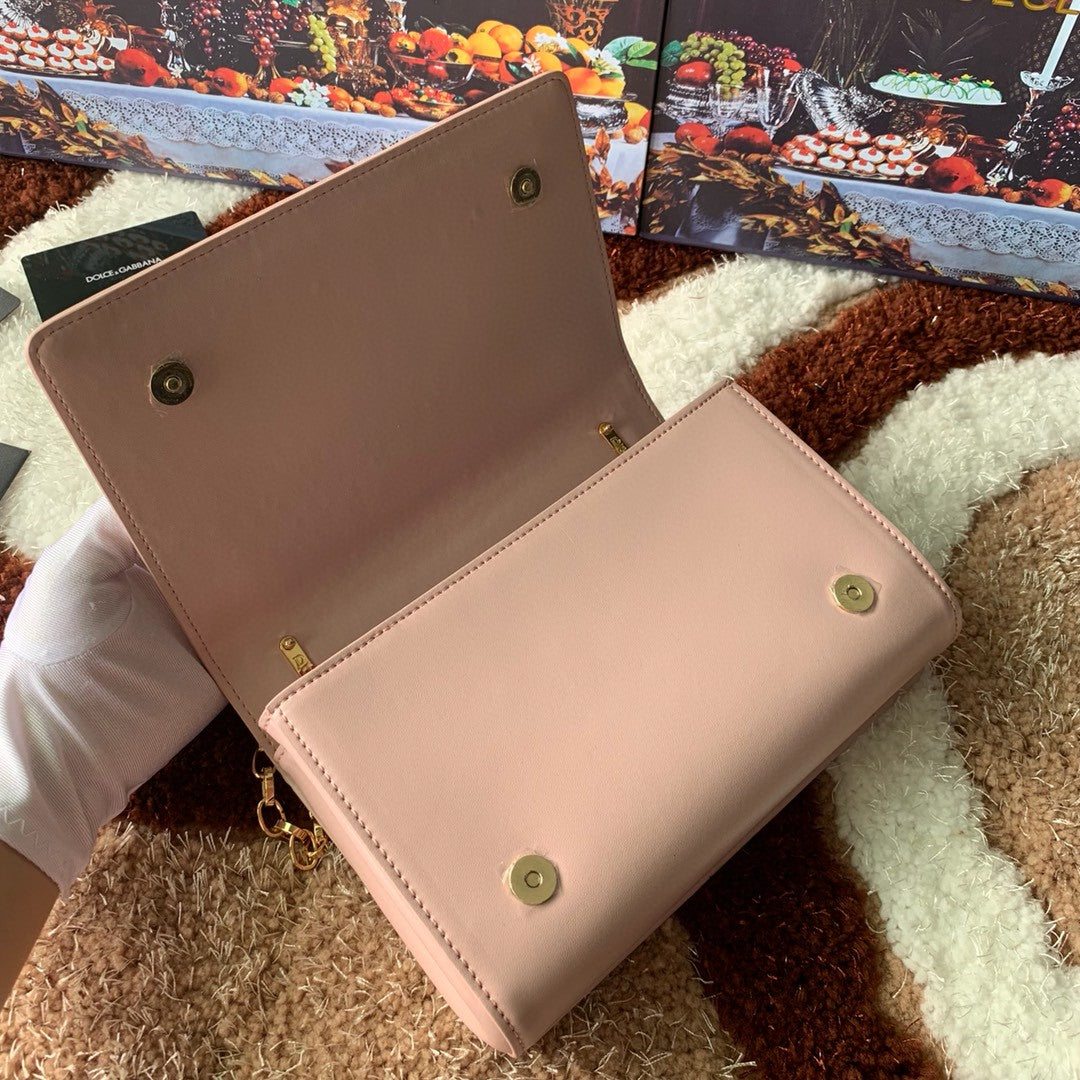 DG DG Girls CrossBody Bag Pink For Women 8.3in/21cm DG Burberry6498AZ80180412