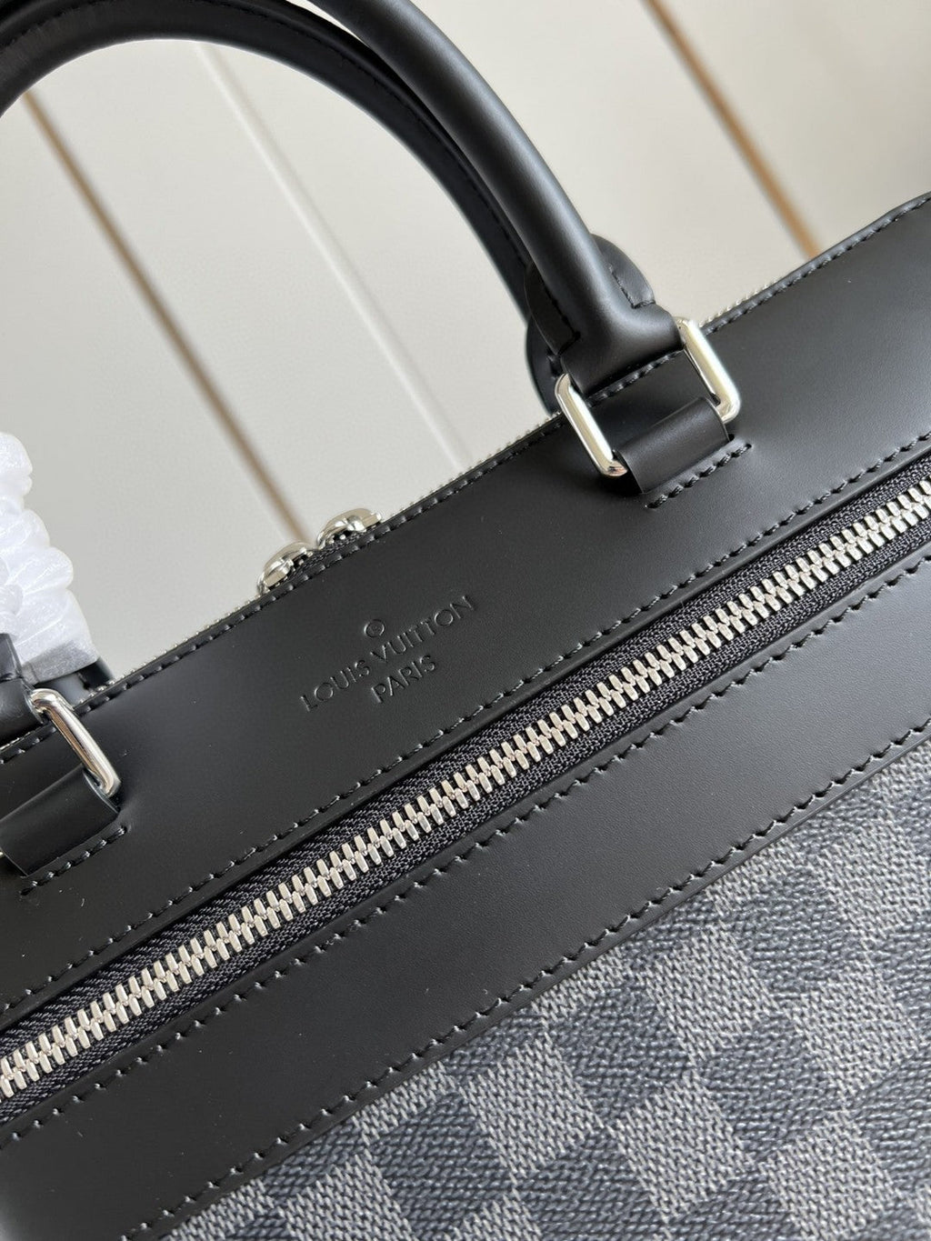 Louis Vuitton Porte Documents Jour Business Bag Damier Graphite For Men, Bags, Shoulder And Crossbody Bags 14.6in/37cm Louis Vuitton N48260