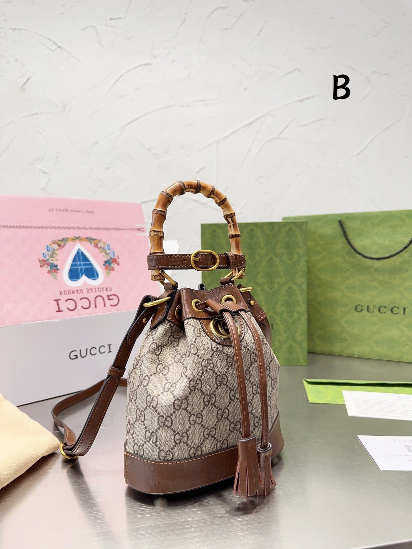 LB - New 1:1 rep  Bags Gucci 204