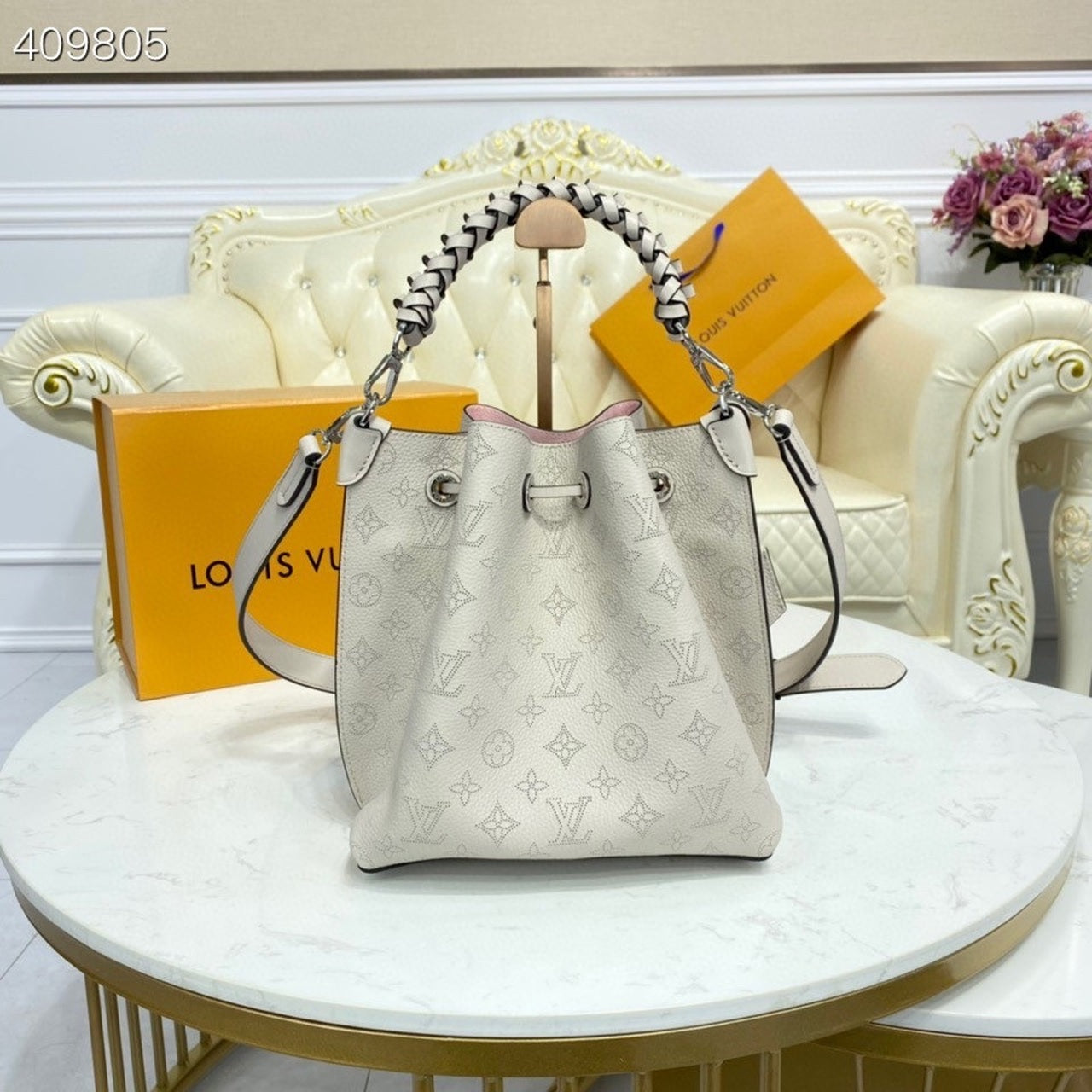 Louis Vuitton Muria Bucket Bag Snow White For Women,  Shoulder And Crossbody Bags 9.8in/25cm Louis Vuitton M58483
