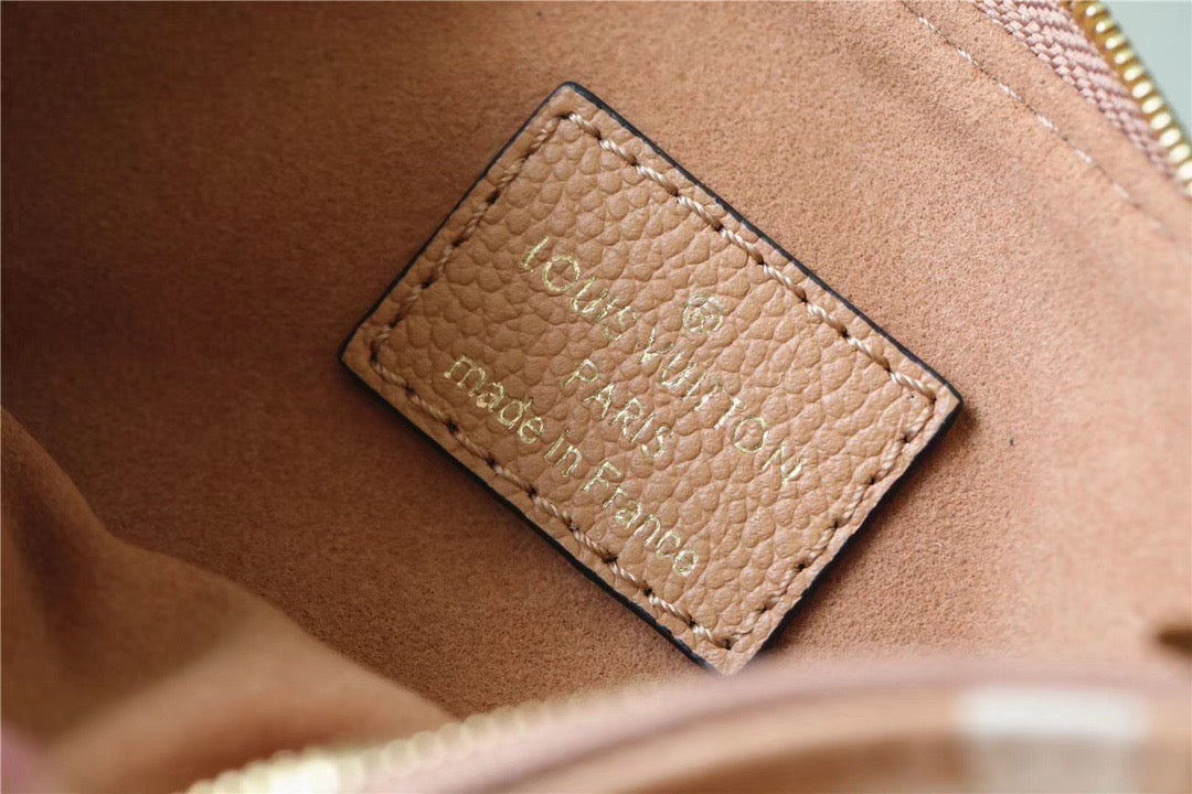 Louis Vuitton Multi Pochette AcGLAMIssoires Monogram Empreinte Arizona Beige / Cream For Women,  Shoulder And Crossbody Bags 9.8in/25cm Louis Vuitton M45983