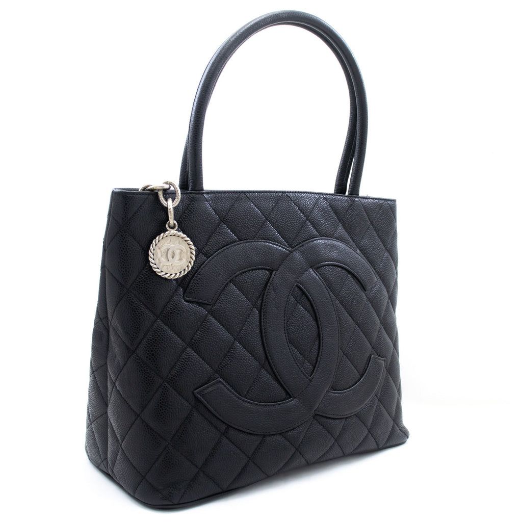 CHANEL SiLouis Vuittoner Medallion Caviar Shoulder Bag Shopping Tote Black k56