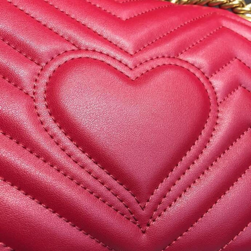 Marmont Small MatelassÃƒÂ© Shoulder Bag Hibiscus Red MatelassÃƒÂ© Chevron For Women 10in/26cm 443497 DRW3T 6433