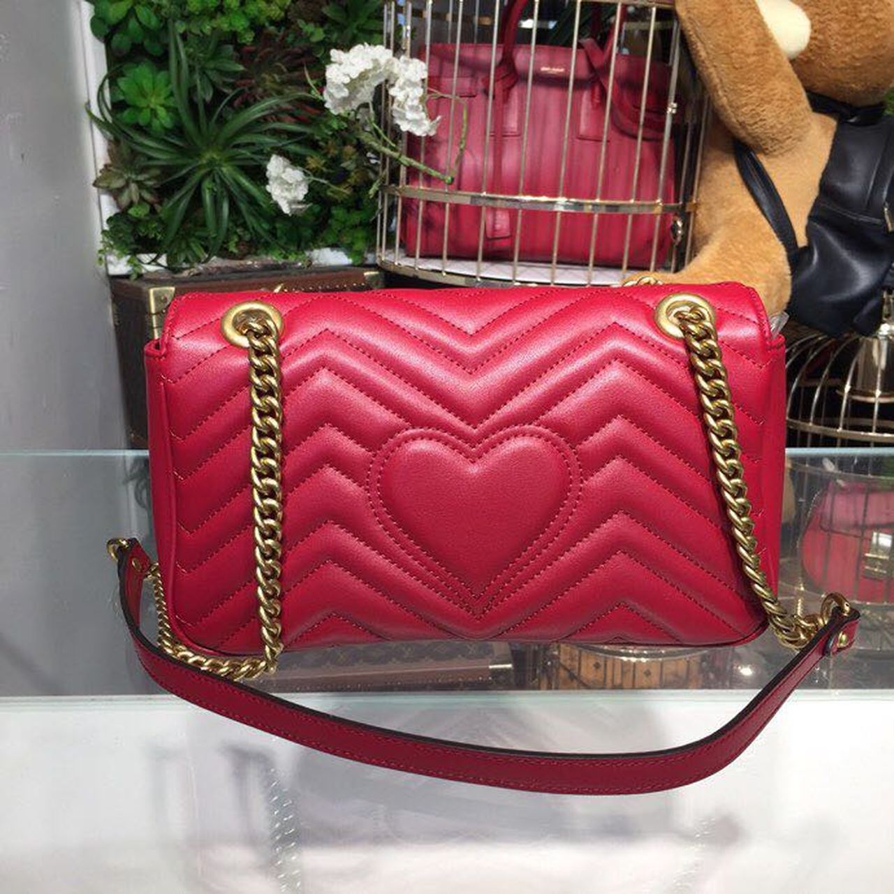 Marmont Small MatelassÃƒÂ© Shoulder Bag Hibiscus Red MatelassÃƒÂ© Chevron For Women 10in/26cm 443497 DRW3T 6433