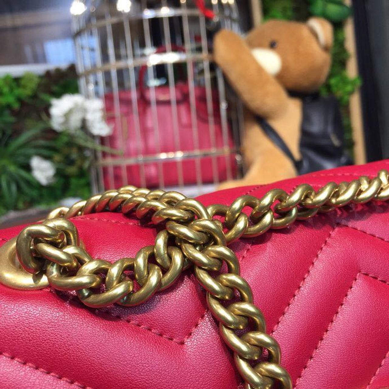 Marmont Small MatelassÃƒÂ© Shoulder Bag Hibiscus Red MatelassÃƒÂ© Chevron For Women 10in/26cm 443497 DRW3T 6433