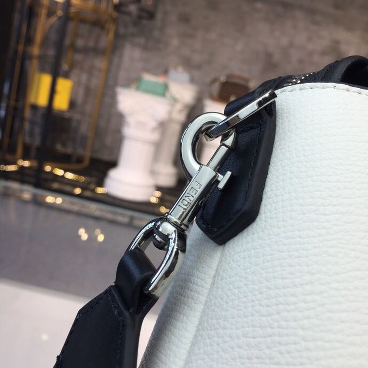 By The Way MeDiorum White For Women, Women’s Hangbags, Shoulder And Crossbody Bags 11.4in/29cm FF 8BL146