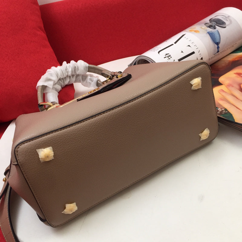 Barnes-Bags - Prada Bags - 994