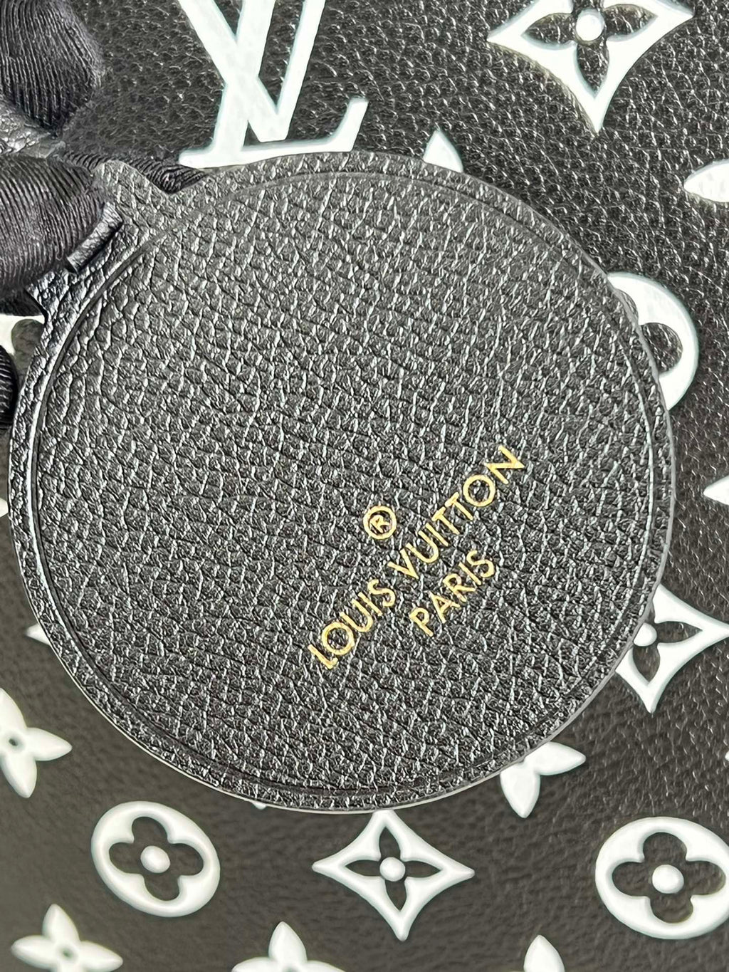 Louis Vuitton Neverfull MM Monogram Empreinte Black/White For Women,  Tote Bags 12.2in/31cm Louis Vuitton M46103