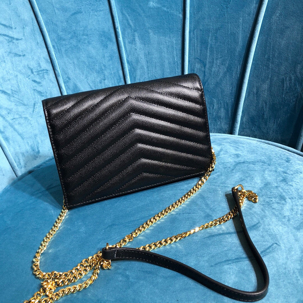 Monogram Quilted Shoulder Bag Black For Women 9in/23cm YSL 118-2000644-377828BOW01