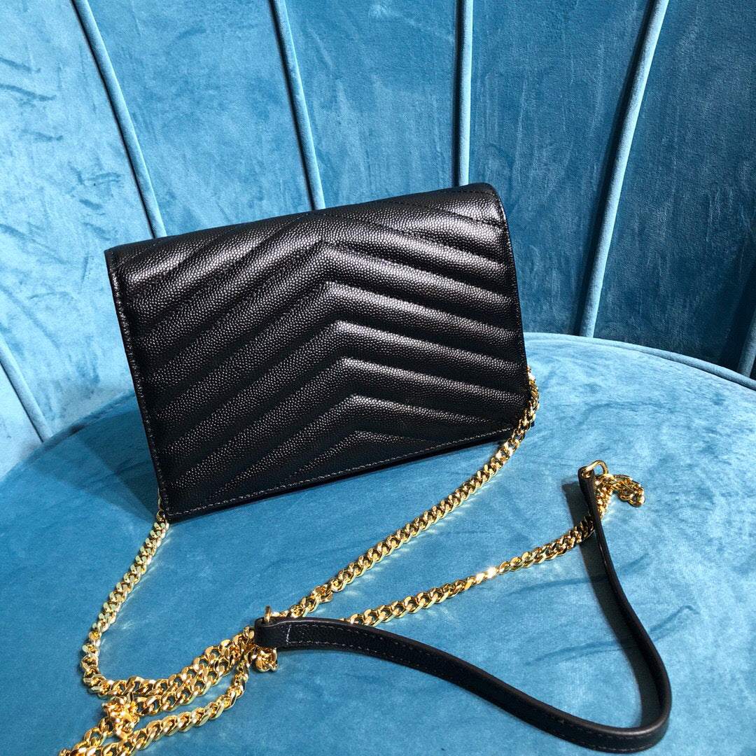 Monogram Quilted Shoulder Bag Black For Women 9in/23cm YSL 118-2000644-377828BOW01