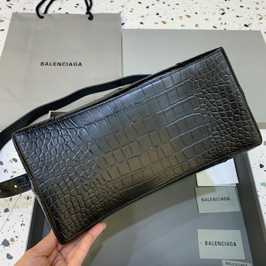 Downtown MeDiorum Shoulder Bag In Black, For Women,  Bags 12.6in/32cm