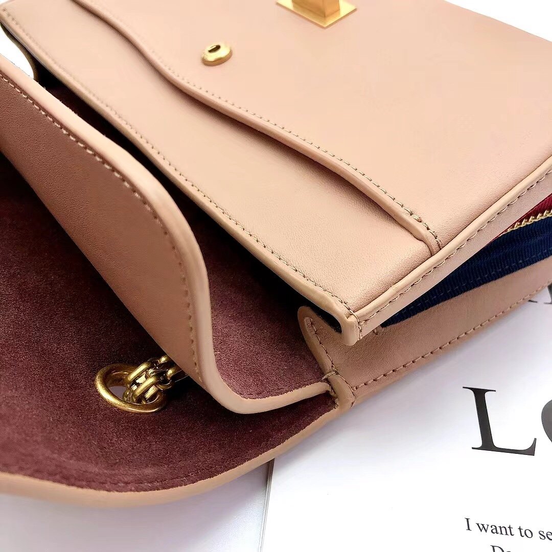 ChanelMaroon Medallion Nude Reissue 2.55 Classic 225 GlamIap Beige Bag For Women 24cm/9.4in