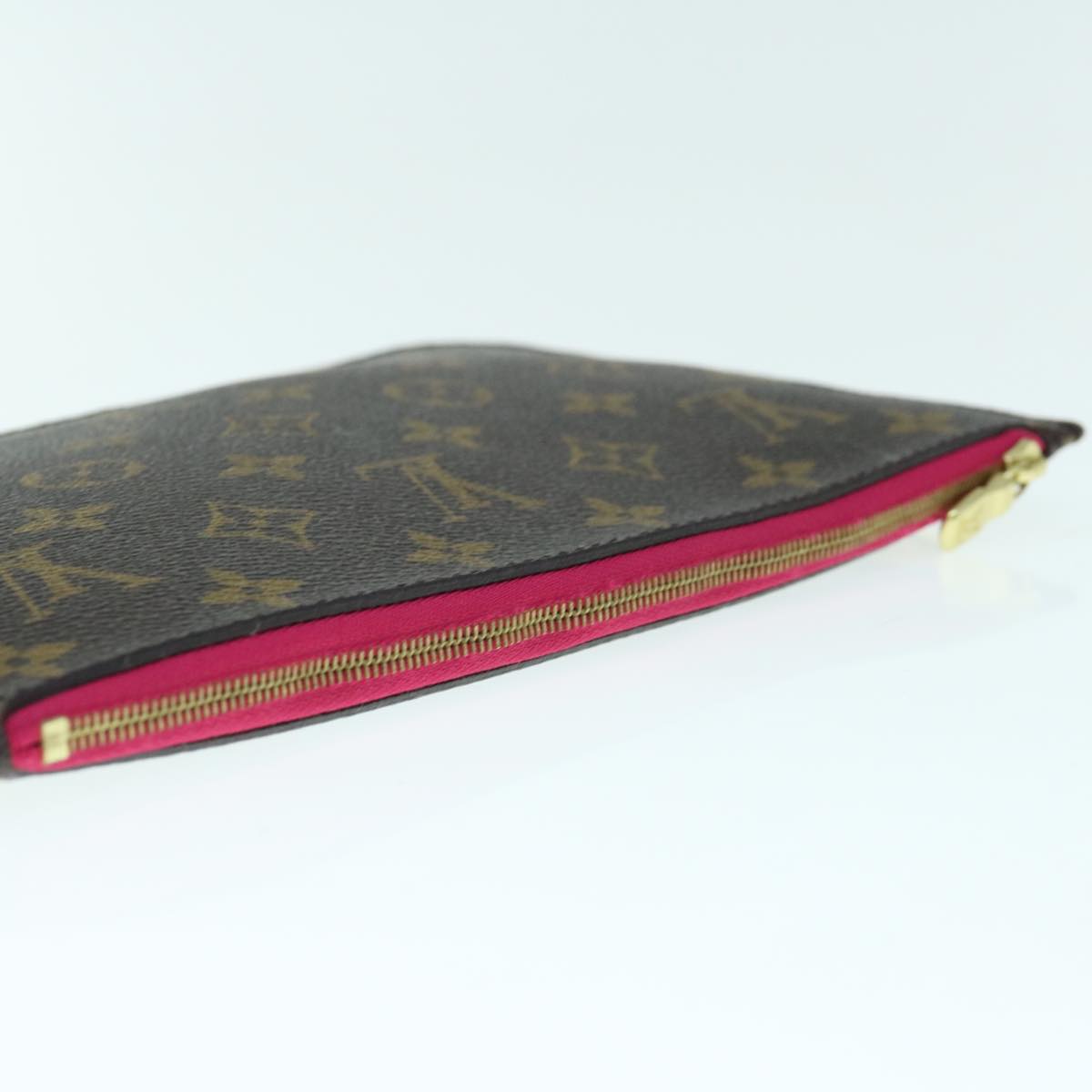 Louis Vuitton Neverfull Pouch  Canvas Clutch Bag