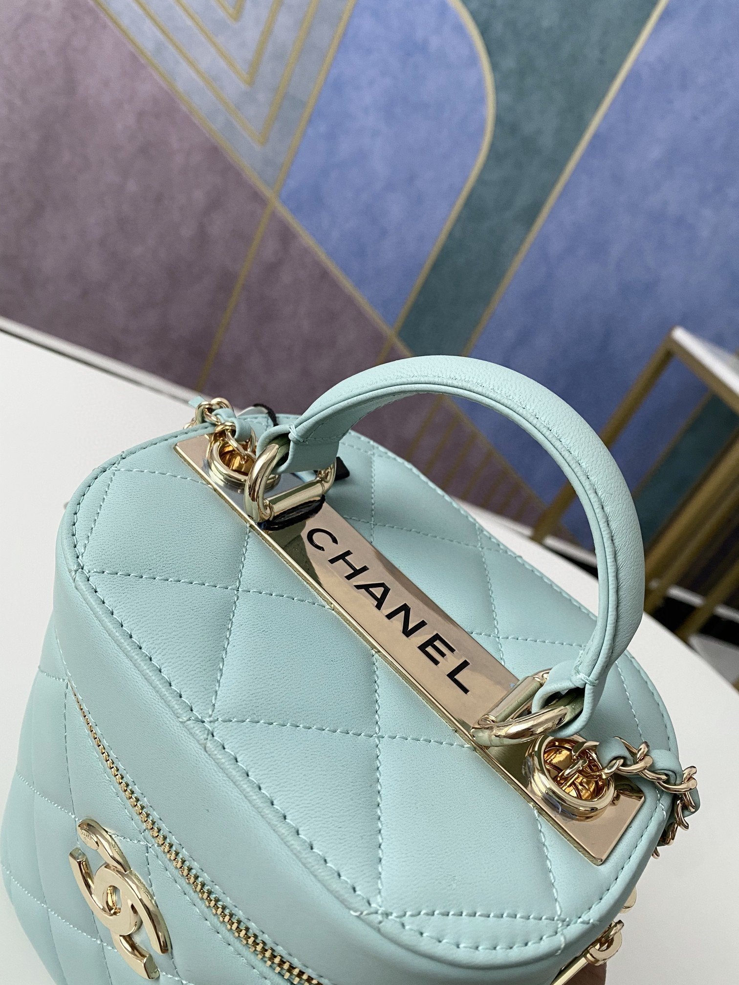 Chanelouis Vuittonanity Case Gold Hardware Light Green For Women, Women’s Handbags, Shoulder Bags 9.4in/24cm 