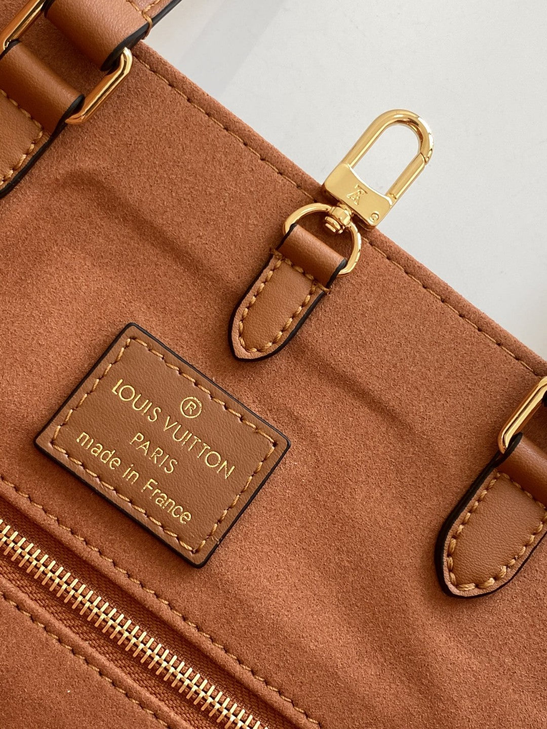 Louis Vuitton Onthego MM Tote Bag Monogram Empreinte Arizona Brown For Women, Women Handbags, Shoulder Bags And Crossbody Bags 13.8in/35cm Louis Vuitton M46015