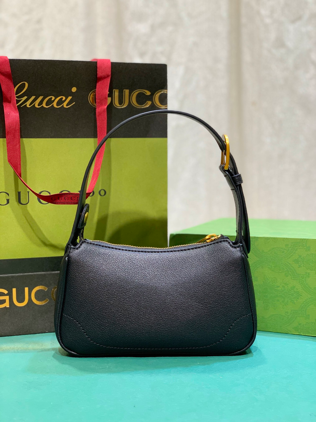 Elite Carryalls