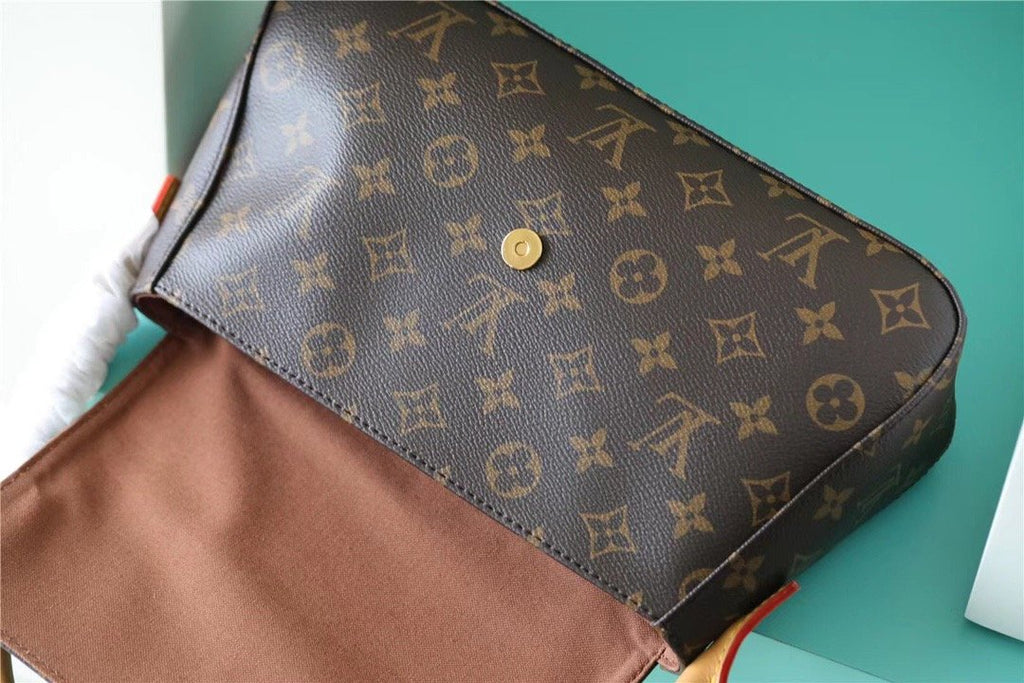 Louis Vuitton Mini Looping Flap Shoulder Bag Monogram For Women 9.4in/24cm Brown Louis Vuitton M51147