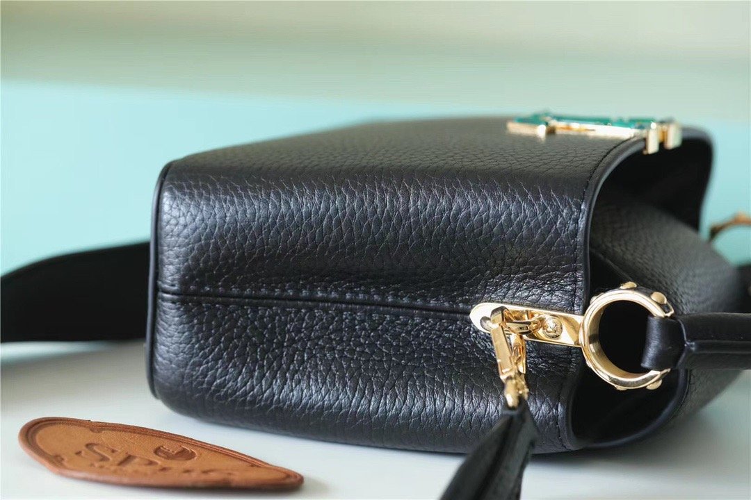 Louis Vuitton Capucines BB Taurillon Black For Women,  Shoulder And Crossbody Bags 21cm/8.3in Louis Vuitton