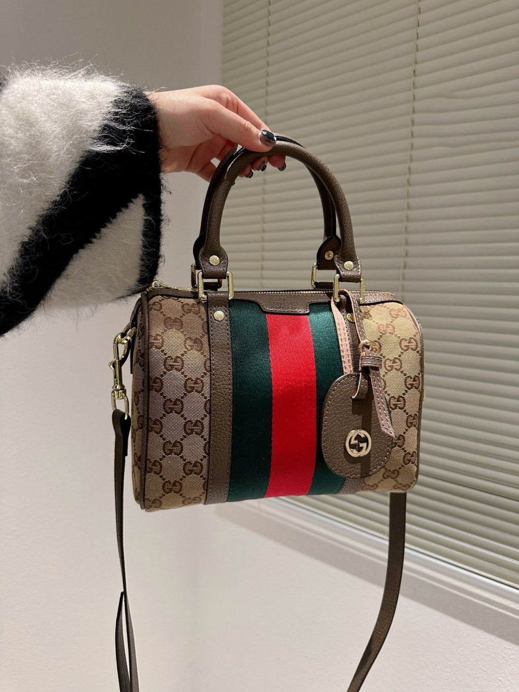 LB - New 1:1 rep  Bags Gucci 523