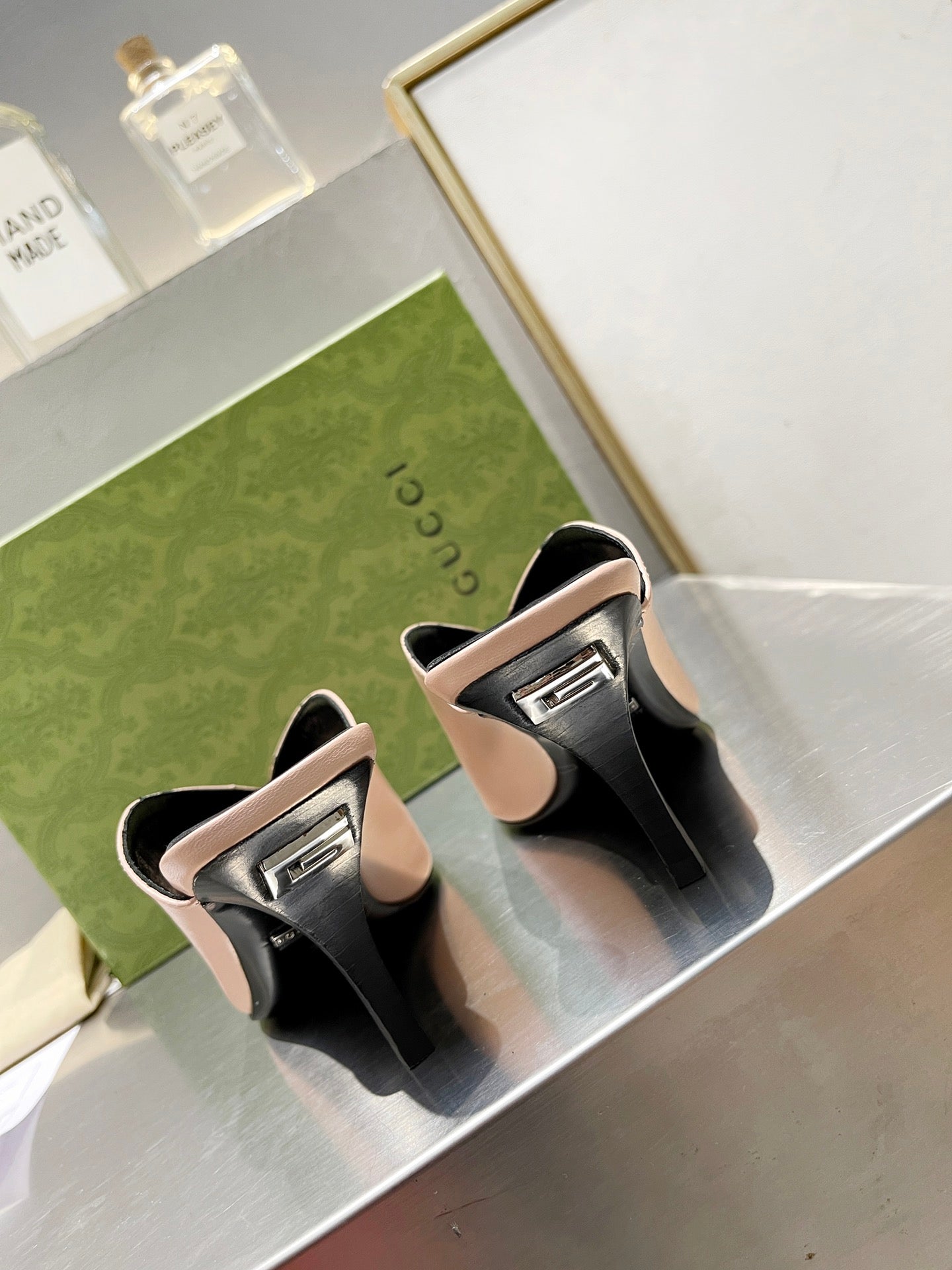 New 1:1 rep Gucci HIGH HEELS 040