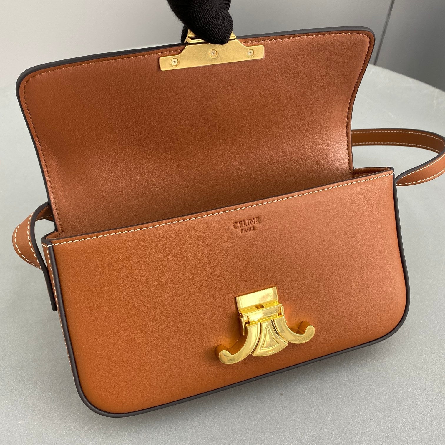 Triomphe Shoulder Bag Brown For Women 8in/20cm 194143BFN.04LU