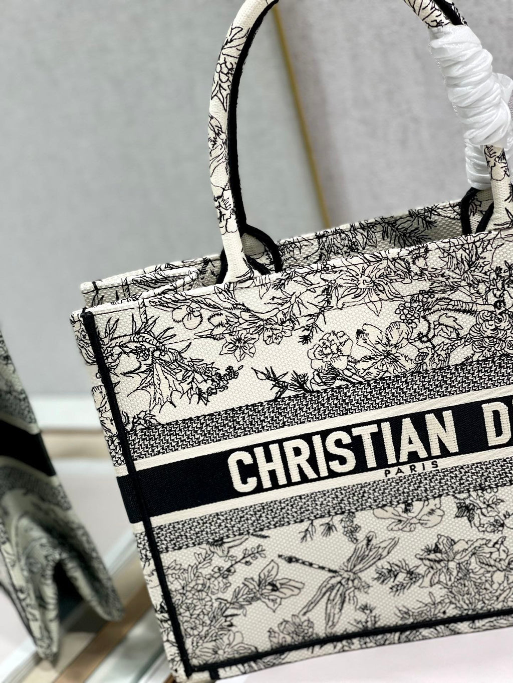 Dior MeDiorum Book Tote Blue Toile de Jouy Flowers Embroidery, Blue/White, For Women Women’s Handbags, Shoulder Bags, 36cm CD