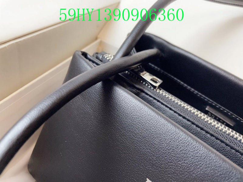 Prada Bags - The Luxera Bags  1011