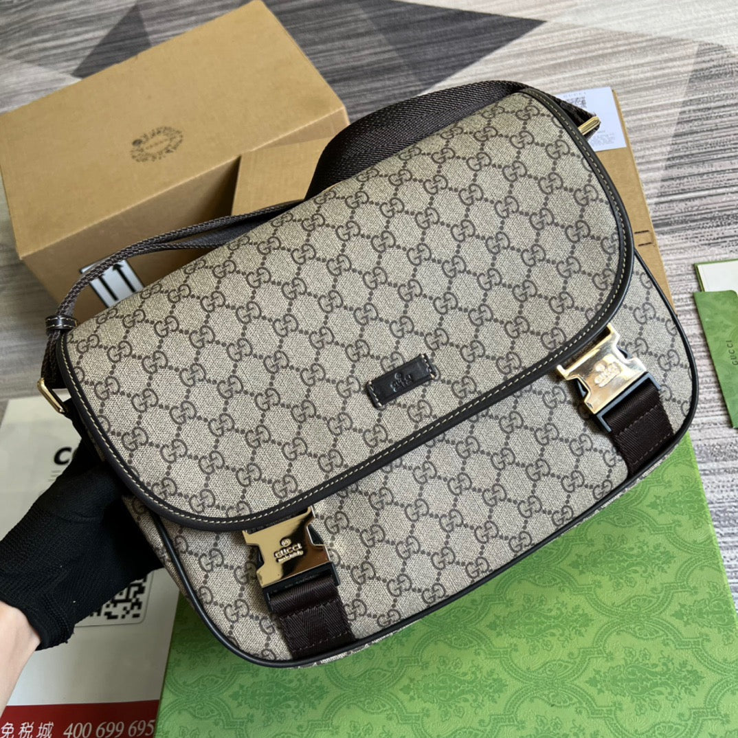 Gucci Messenger Bag Shoulder Bag Beige Gucci Supreme Canvas For Women,Men 12.9in/33cm 2101214094842