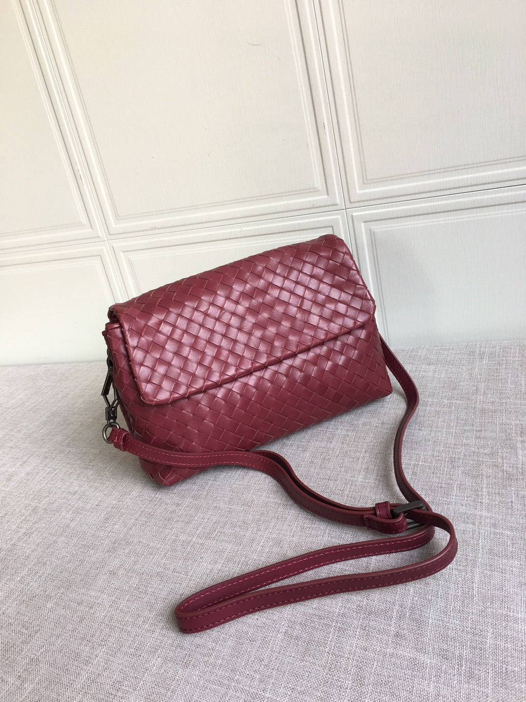 GLAMI Classic Intrecciato Red, For Women, WomenÃ¢â‚¬â„¢s Bags 8.9in/22.5cm