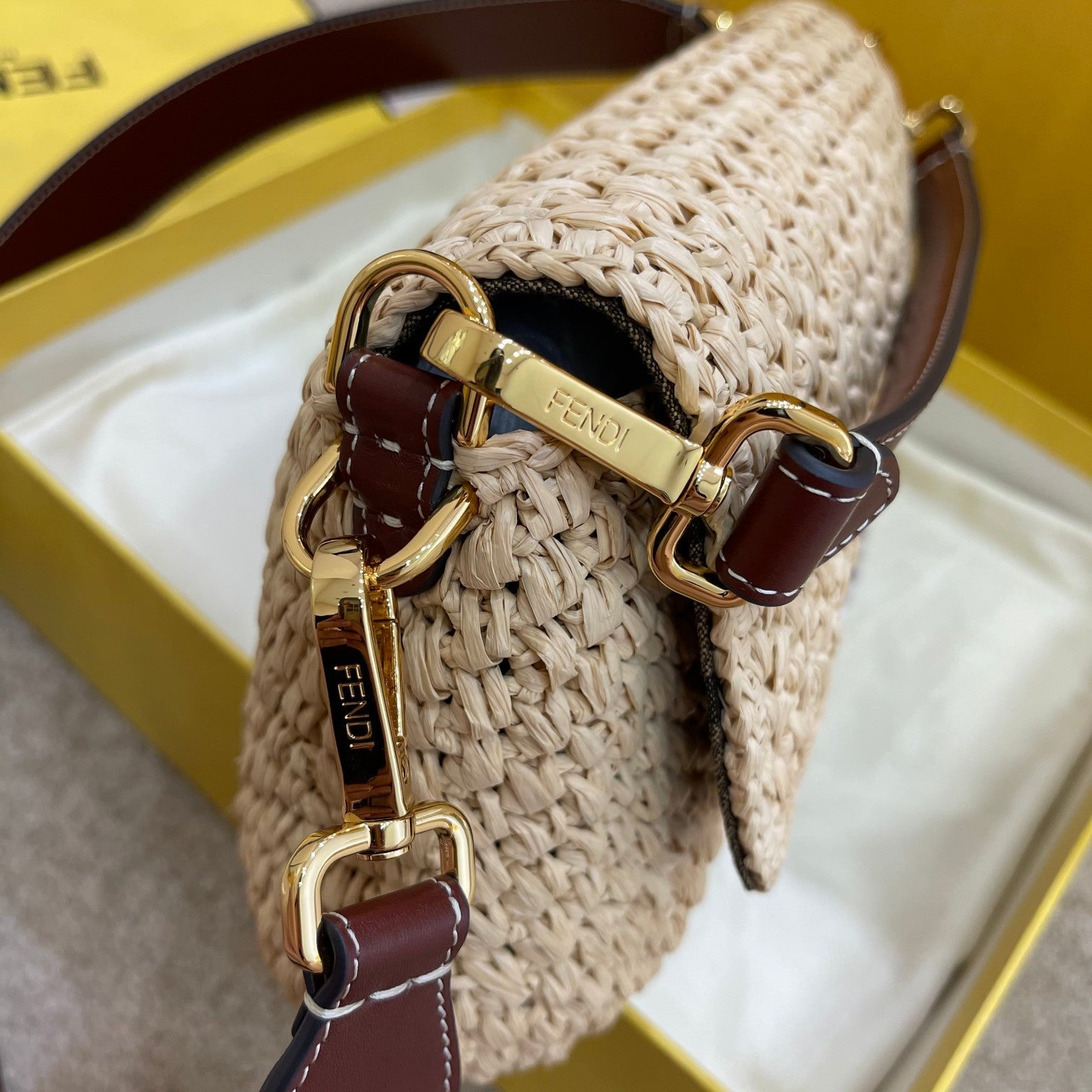 Baguette Woven Straw Red For Women, Women’s Handbags, Shoulder And Crossbody Bags 10.2in/26cm FF