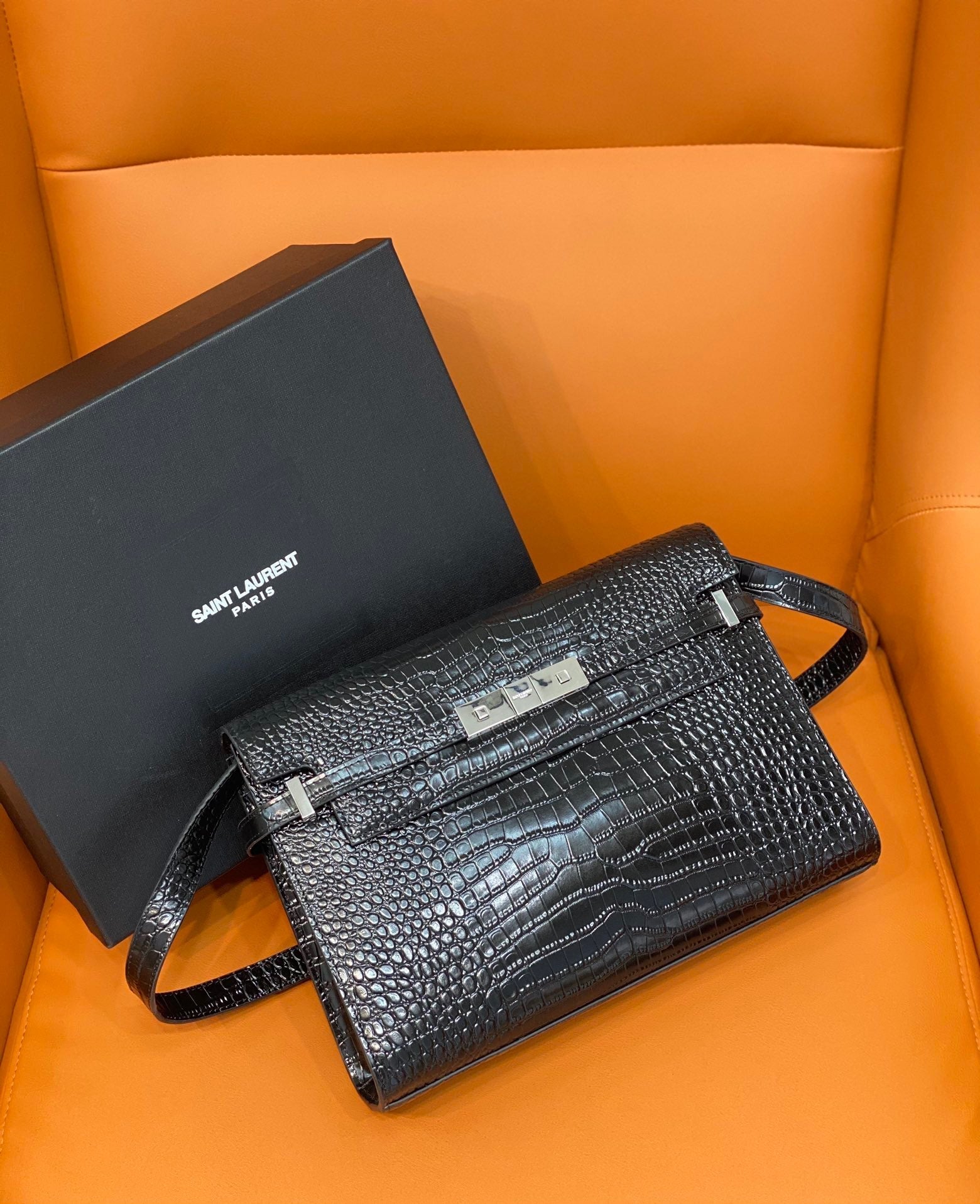 Manhattan Small Shoulder Bag Black For Women 11.4in/29cm YSL 579271DND0J1000