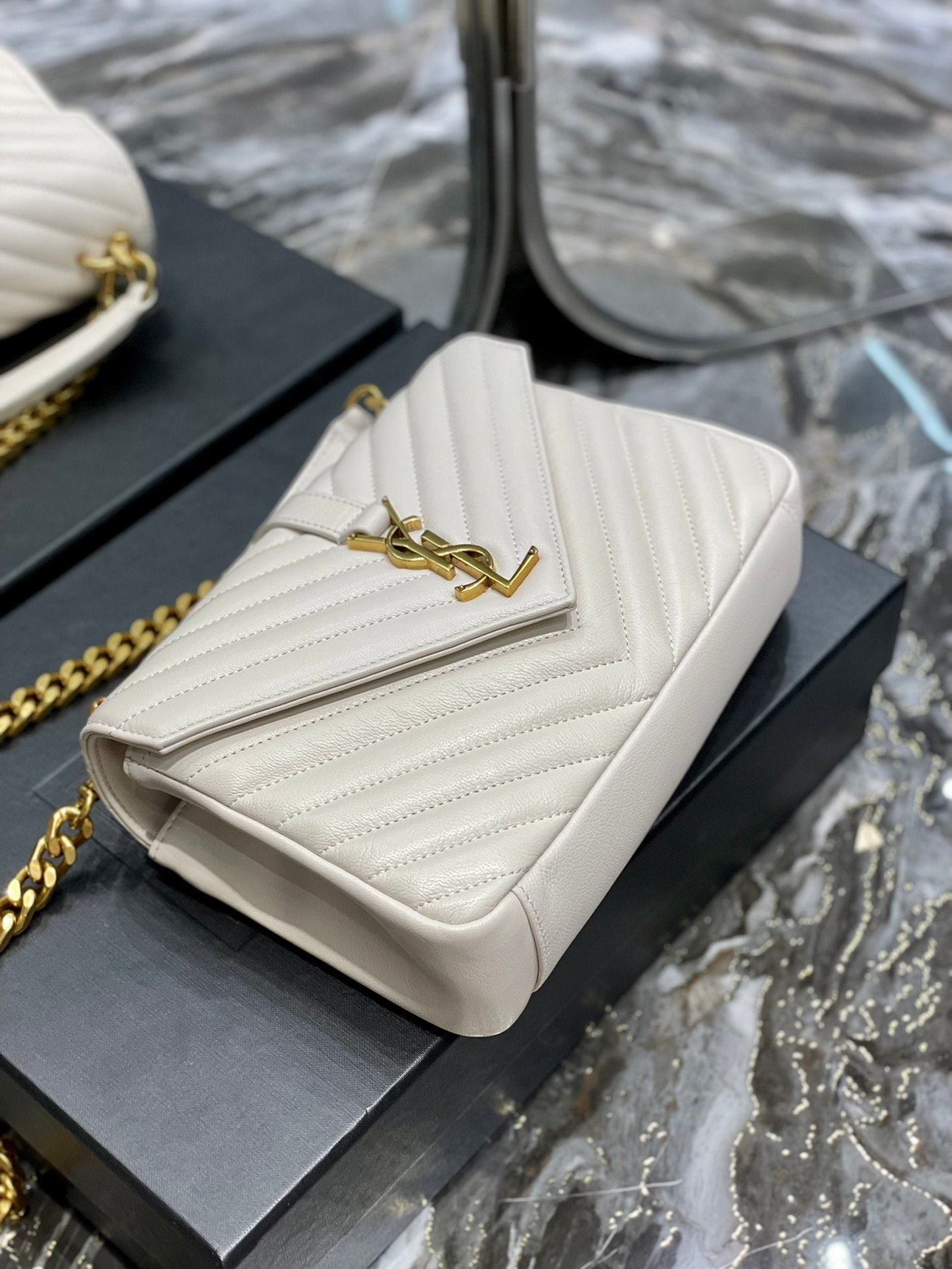 Top Quality College MeTop Qualityum Chain Bag White Gold Toned Hardware For Women 9.4in/24cm YSL 600279BRM079207