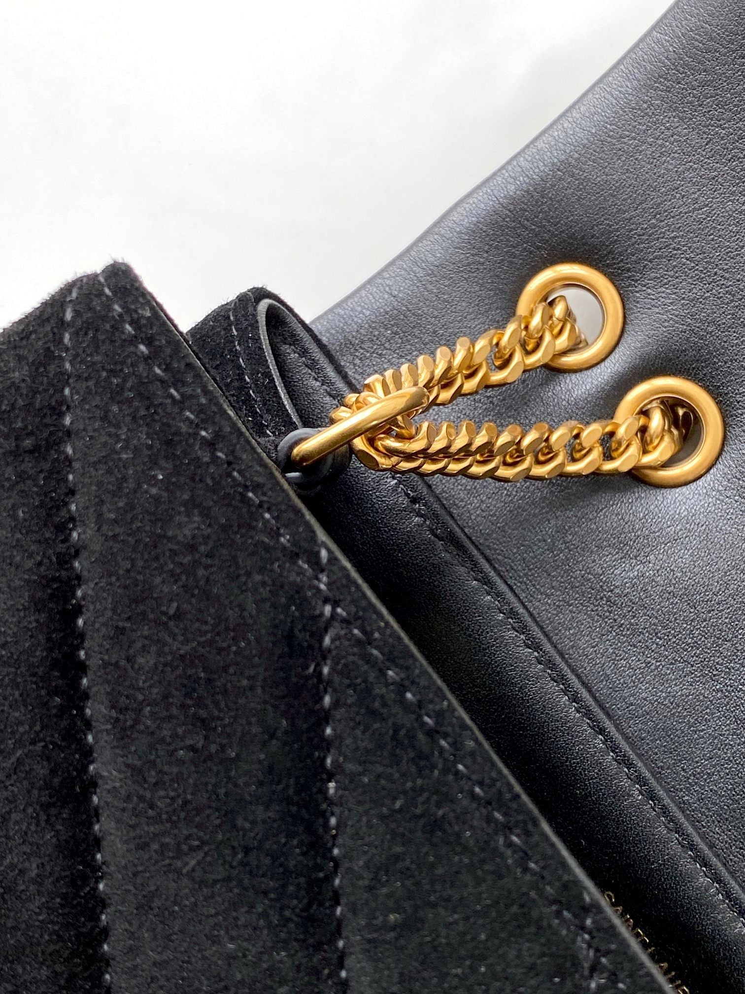 Top Quality Loulou Small Chain Bag In "Y" Black With Gold Hardware For Women 9.8in/23cm YSL 4946991U8671000