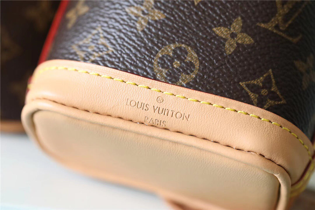 Louis Vuitton Trio Mini Icones Monogram Canvas For Women, WomenÃƒÂ¢Ã¢â€šÂ¬Ã¢â€žÂ¢s Handbags, Shoulder Bags And Crossbody Bags 43.3in/110cm Louis Vuitton M81081