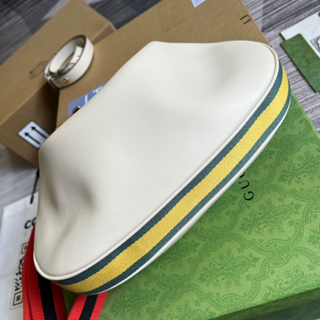 GC 702823 Attache GM white 35CM