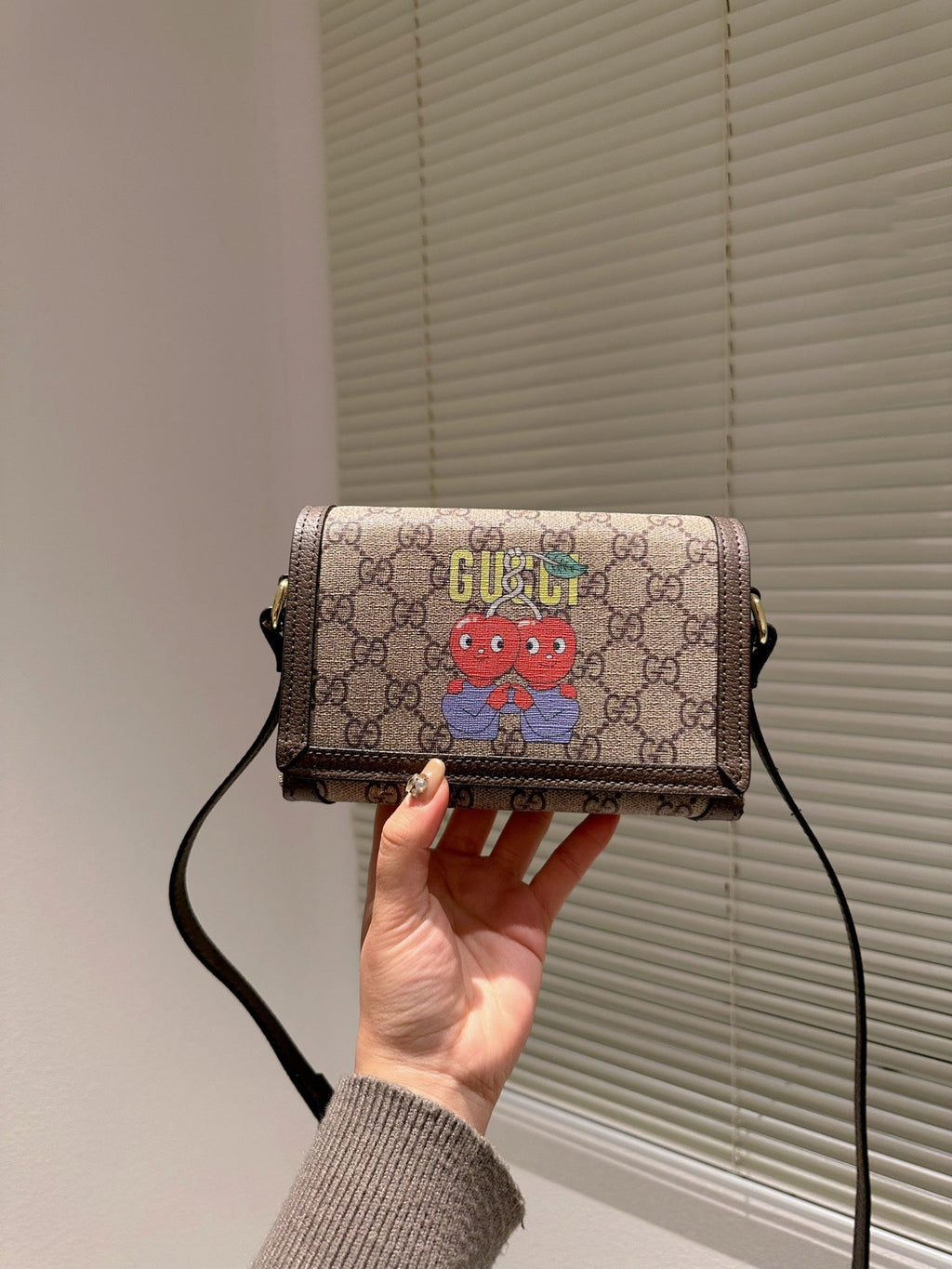 LB - New 1:1 rep  Bags Gucci 520