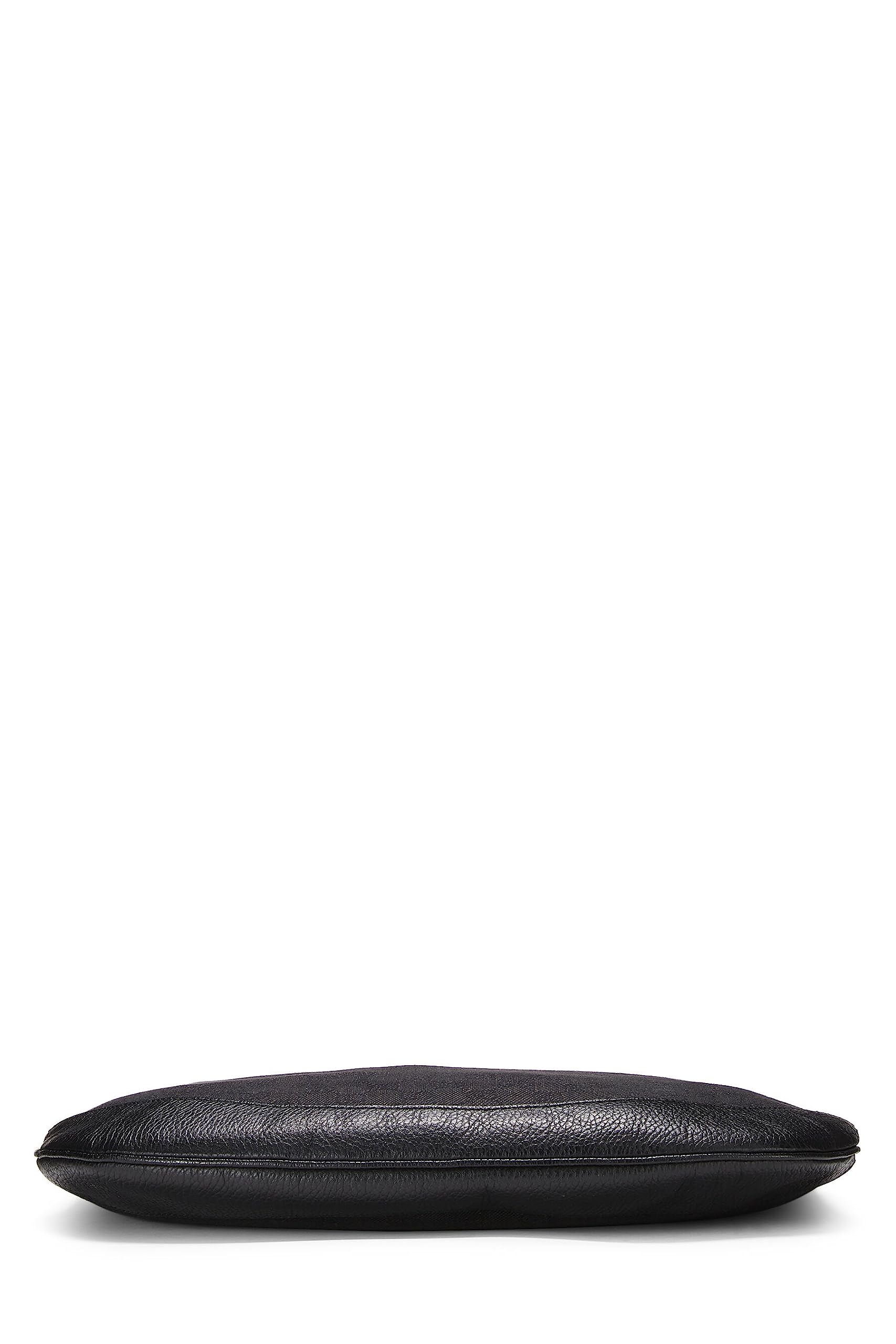 Gucci,  Green Gucci Canvas Round Crossbody Large, Green