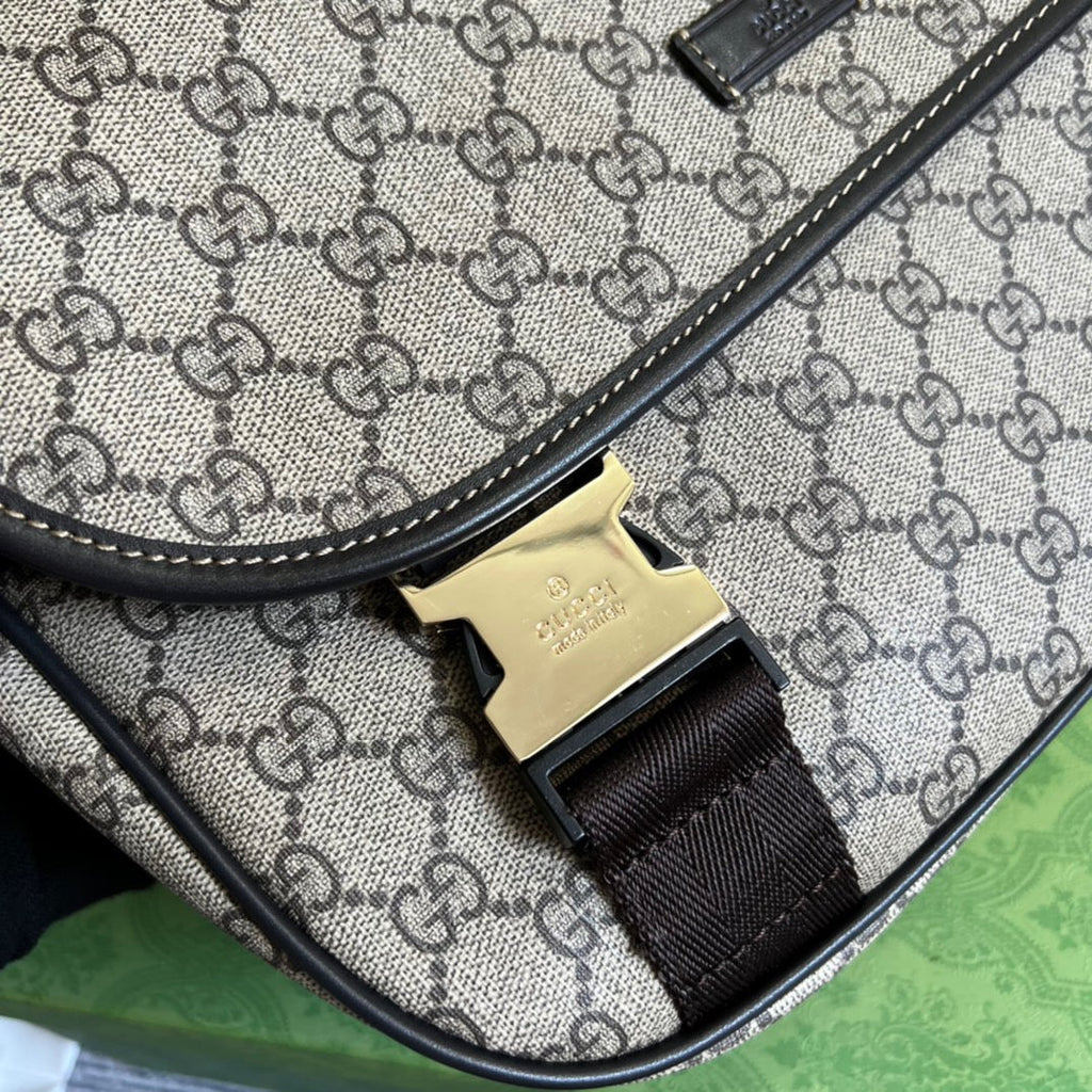Gucci Messenger Bag Shoulder Bag Beige Gucci Supreme Canvas For Women,Men 12.9in/33cm 2101214094842
