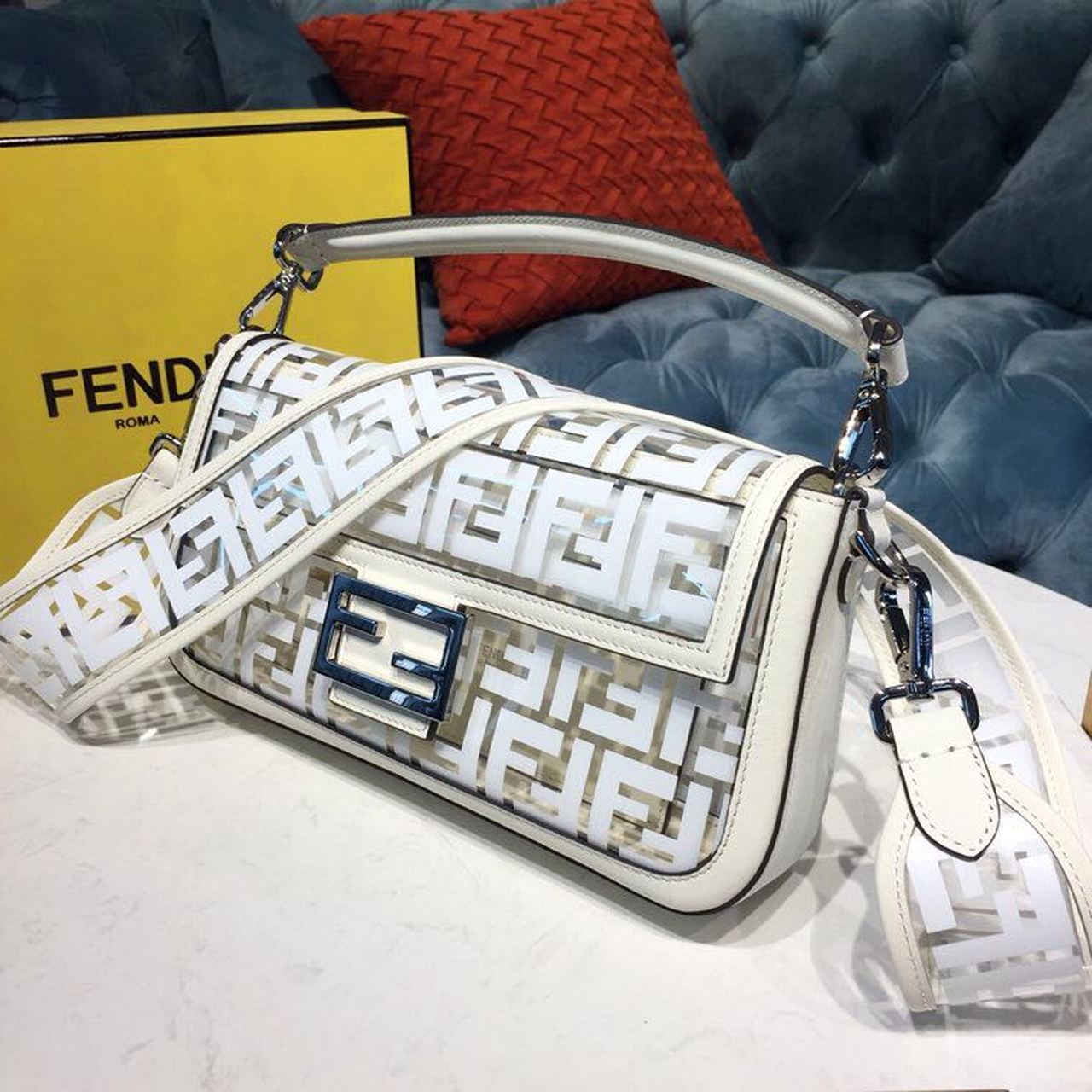 Baguette Nappa White For Women, Handbags, Shoulder And Crossbody Bags 10.6in/27cm FF 8BR600A72VF15AO
