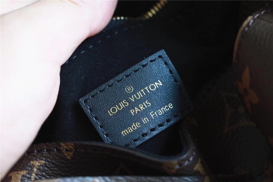 Louis Vuitton Passy Monogram Canvas For Women, WomenÃƒÂ¢Ã¢â€šÂ¬Ã¢â€žÂ¢s Handbags, Shoulder Bags And Crossbody Bags 9.1in/23cm Louis Vuitton M45592