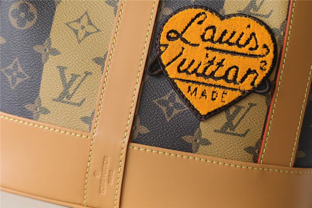 Louis Vuitton Randonee Messenger Monogram Stripes Brown For Men, Bags, Shoulder And Crossbody Bags 10.4in/26cm Louis Vuitton M45968