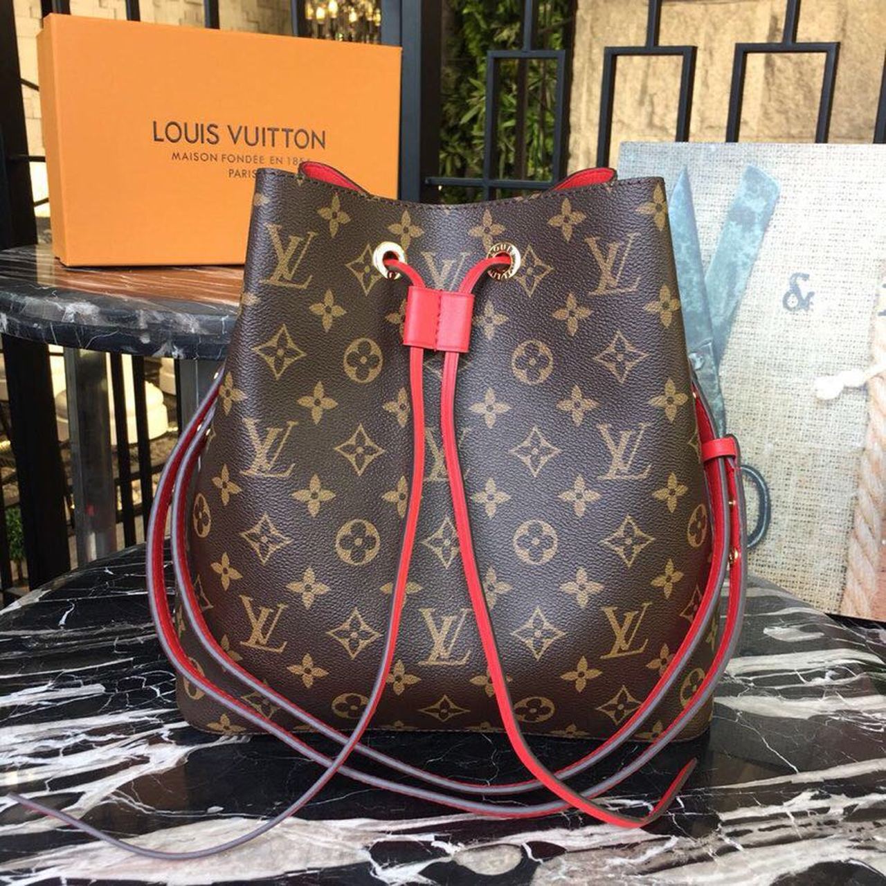 Louis Vuitton NeoNoe MM Bucket Bag Monogram Canvas Coquelicot Red For Women, Women’s Handbags, Shoulder And Crossbody Bags 10.2in/26cm Louis Vuitton M44021